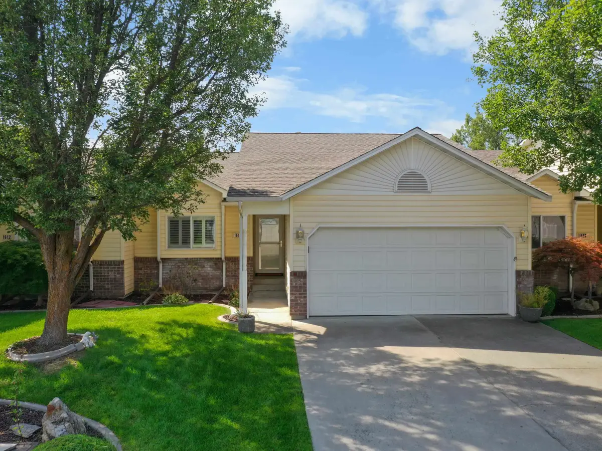 1610 S Newer Ln, Spokane Valley, WA 99037 - #1
