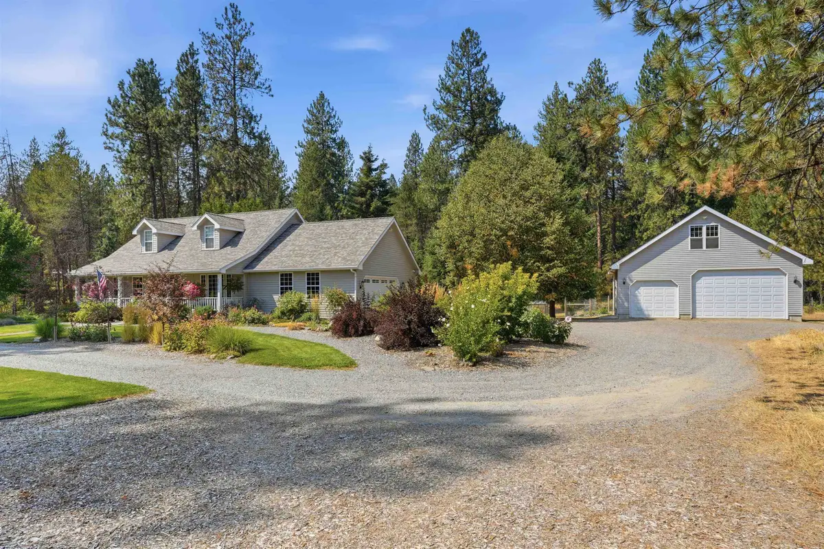 28013 N Bear Lake Rd, Chattaroy, WA 99003 - #1