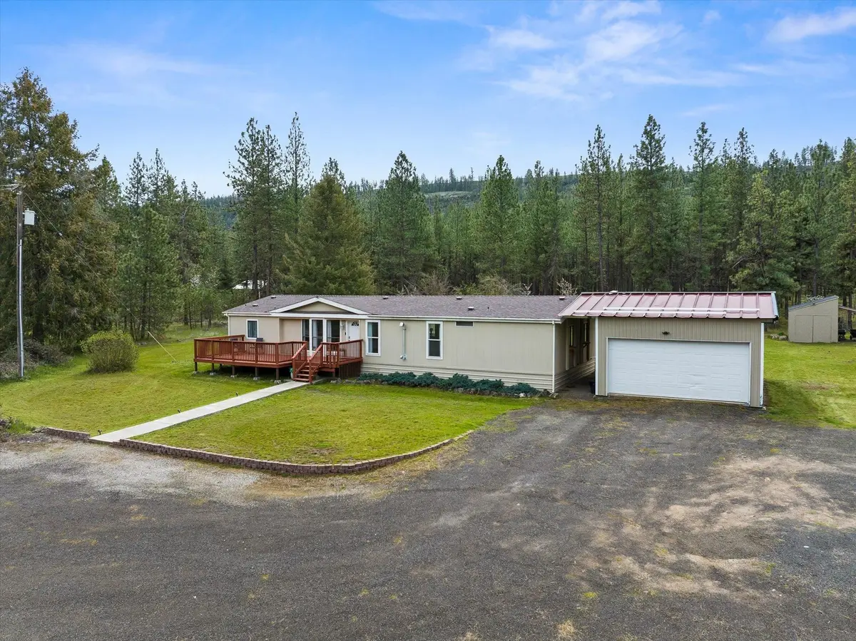 27711 W Long Lake Rd, Ford, WA 99013 - #1