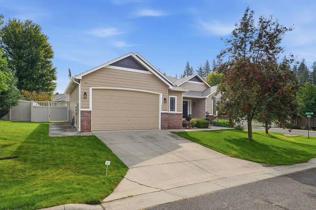 12004 N Dakota Ln, Spokane, WA 99218 - #1