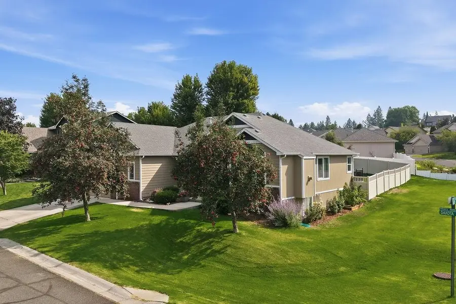 12004 N Dakota Ln, Spokane, WA 99218 - #3