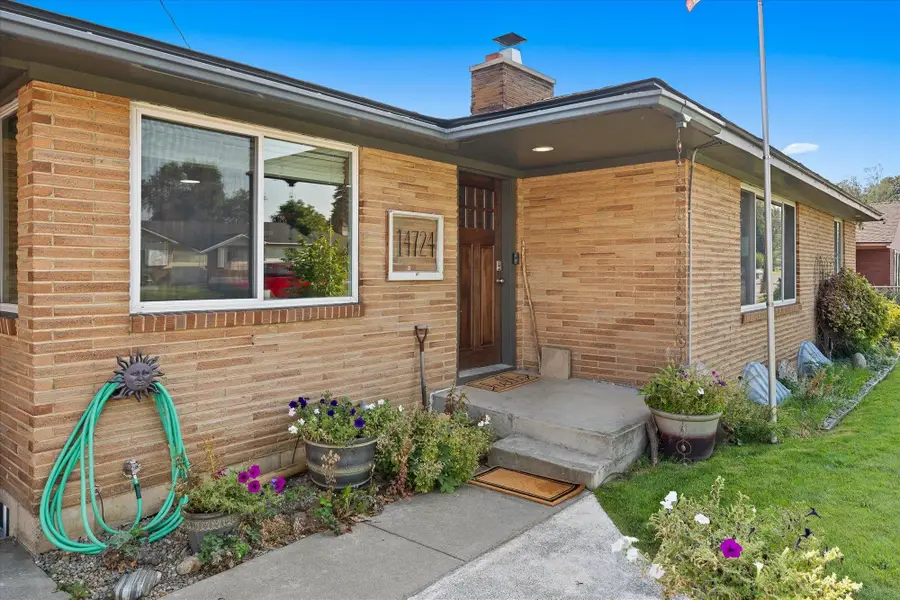 14724 E Broadway Ave, Spokane Valley, WA 99216 - #2