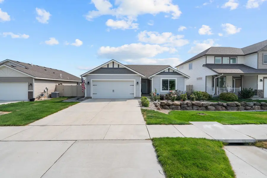 1626 E C St, Deer Park, WA 99006 - #2