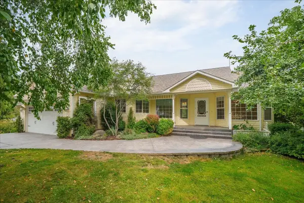 13626 N Friendship Ln, Nine Mile Falls, WA 99026