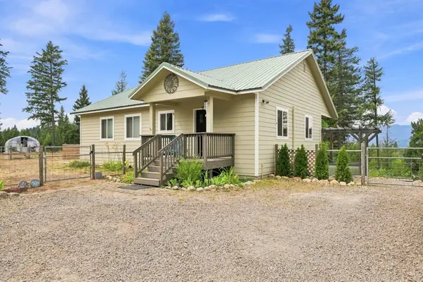 1576 Sunrise Hill Ln, Newport, WA 99156