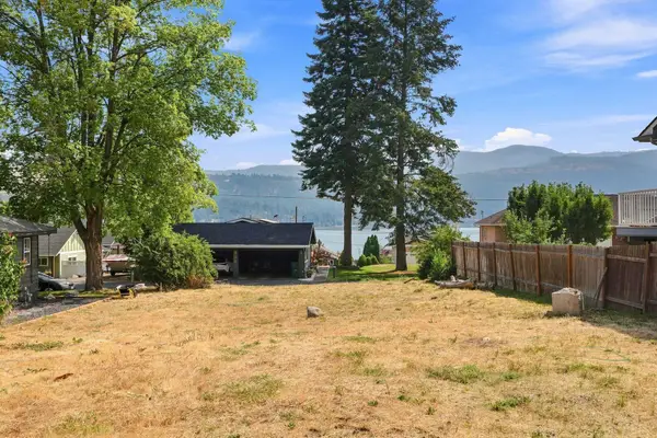 825 S Garry Rd, Liberty Lake, WA 99019