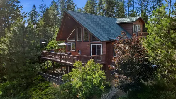 9832 Scotia Rd, Newport, WA 99156