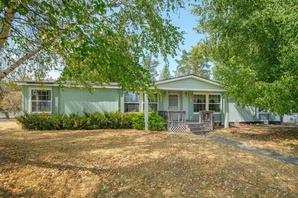 1305 E Evergreen St, Deer Park, WA 99006