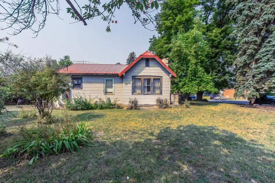 558 E 1st Ave, Colville, WA 99114 - #2