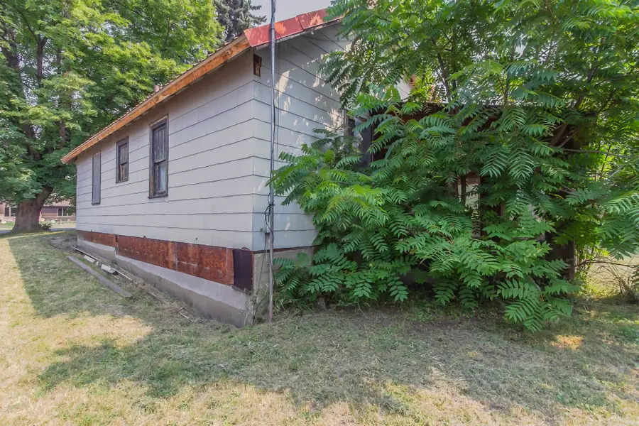 558 E 1st Ave, Colville, WA 99114 - #3