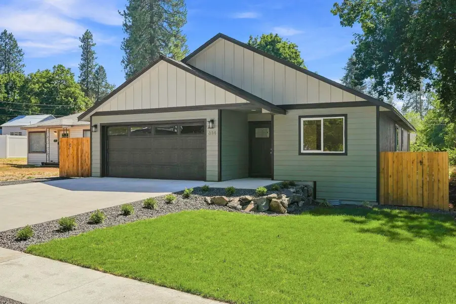 614 E A St, Deer Park, WA 99006 - #3