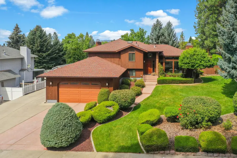 5216 W Ridgecrest Dr, Spokane, WA 99209 - #2