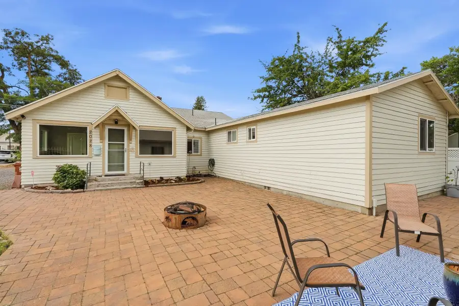 2028 E Mission Ave, Spokane, WA 99202 - #3