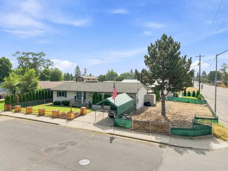 2110 E Decatur Ave, Spokane, WA 99208 - #2