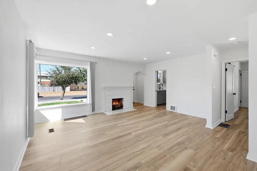 120 E Hoffman Ave, Spokane, WA 99208 - #3