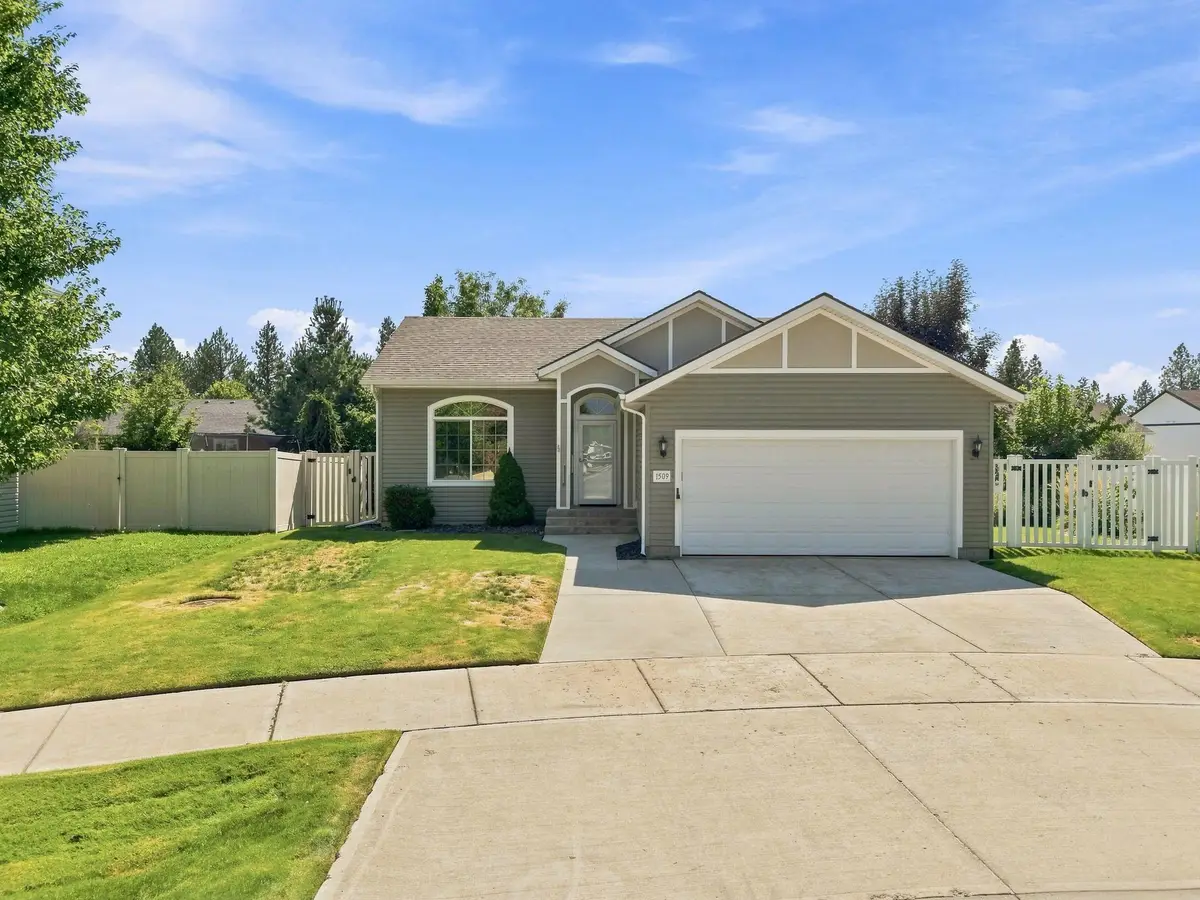 1509 W Trinity Ave, Spokane, WA 99208 - #1