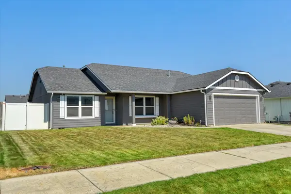 12428 W Pacific Ct, Airway Heights, WA 99001