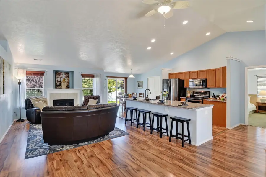 12428 W Pacific Ct, Airway Heights, WA 99001 - #2