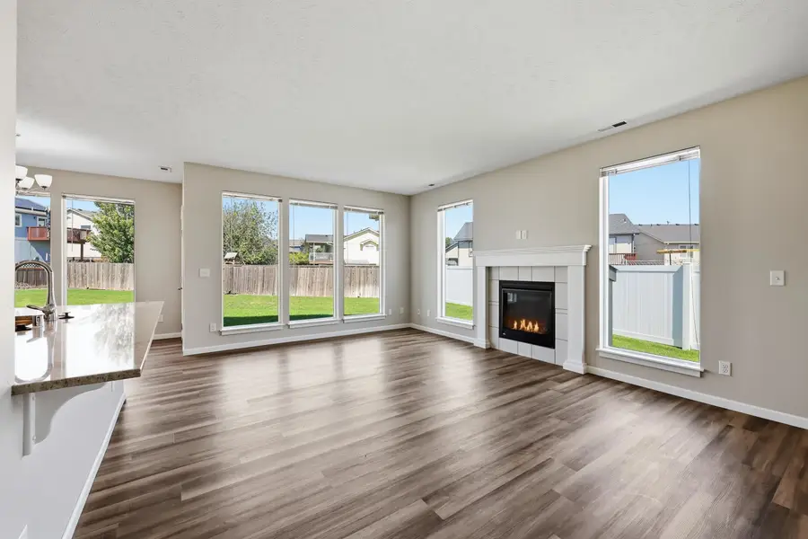 1610 W Lavender Ct, Spokane, WA 99208 - #2