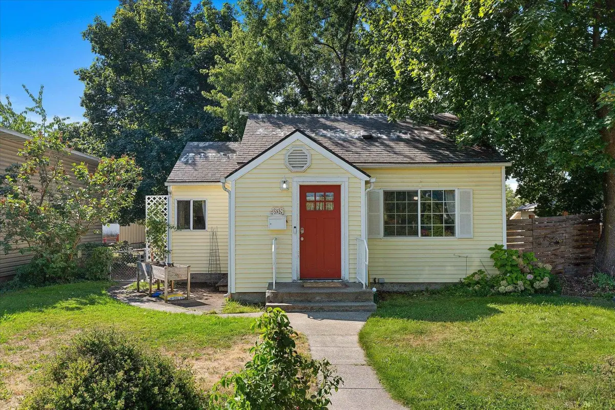 408 E Crown Ave, Spokane, WA 99207 - #1