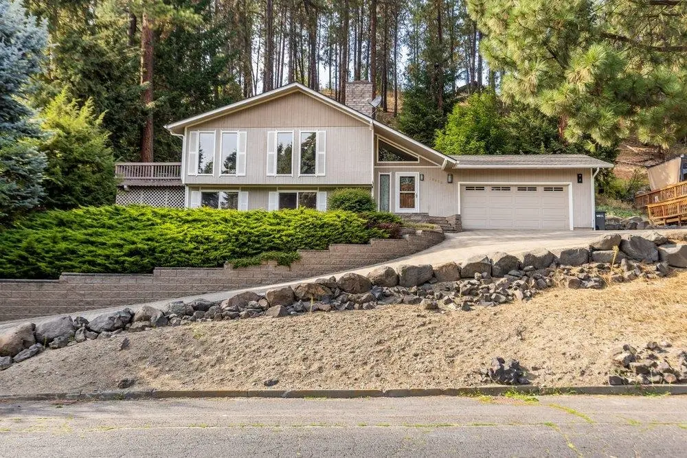 15505 N Cincinnati Dr, Spokane, WA 99208 - #1