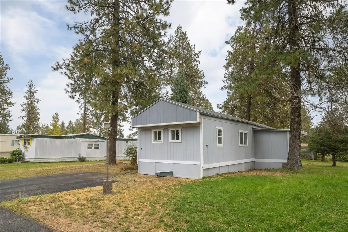 34124 N Newport Hwy, Chattaroy, WA 99003 - #1