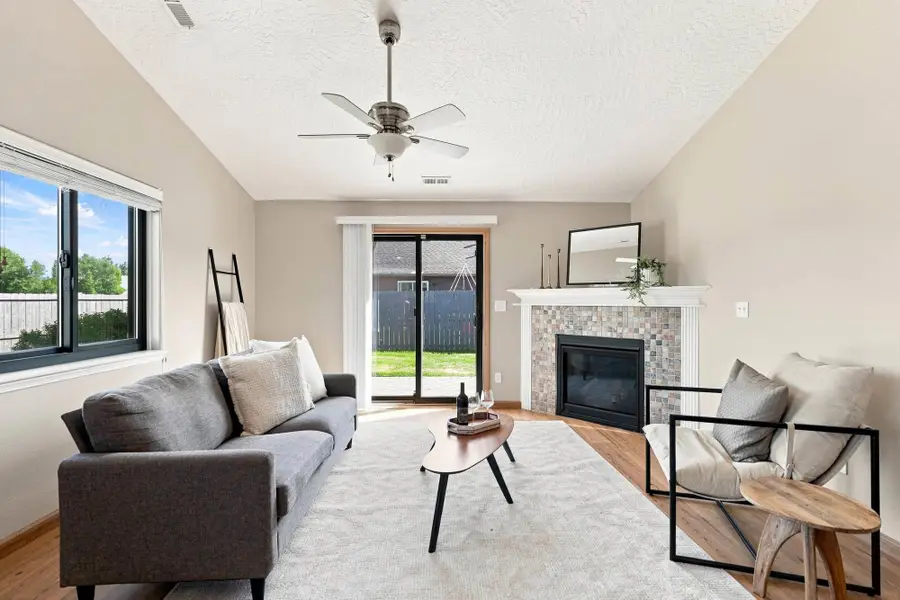 19028 E Mountain View Ave, Spokane Valley, WA 99027 - #2