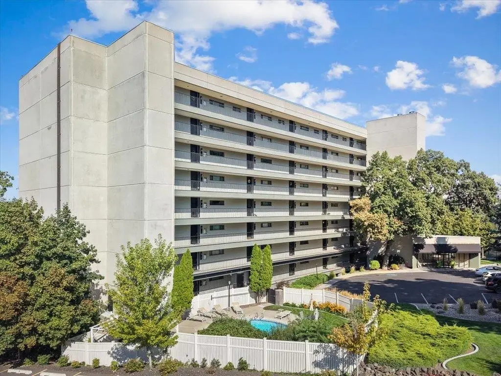 700 W 7th Ave #601, Spokane, WA 99204 - #1