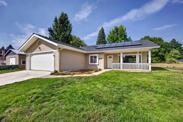 1517 E Third St, Deer Park, WA 99006