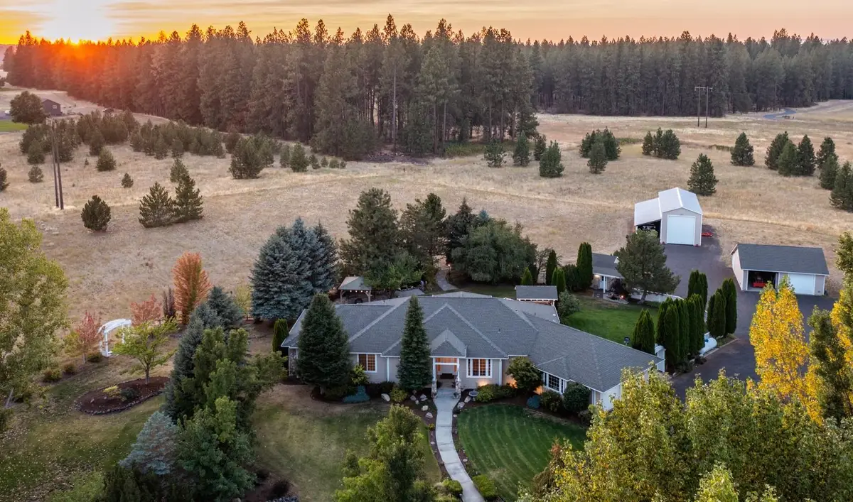 1708 W Cinnibar Ln, Spokane, WA 99224 - #1