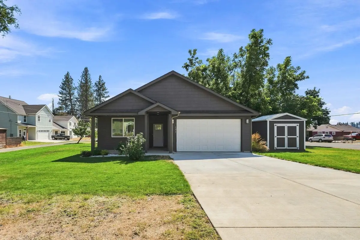 121 W Idaho St, Medical Lake, WA 99022 - #1