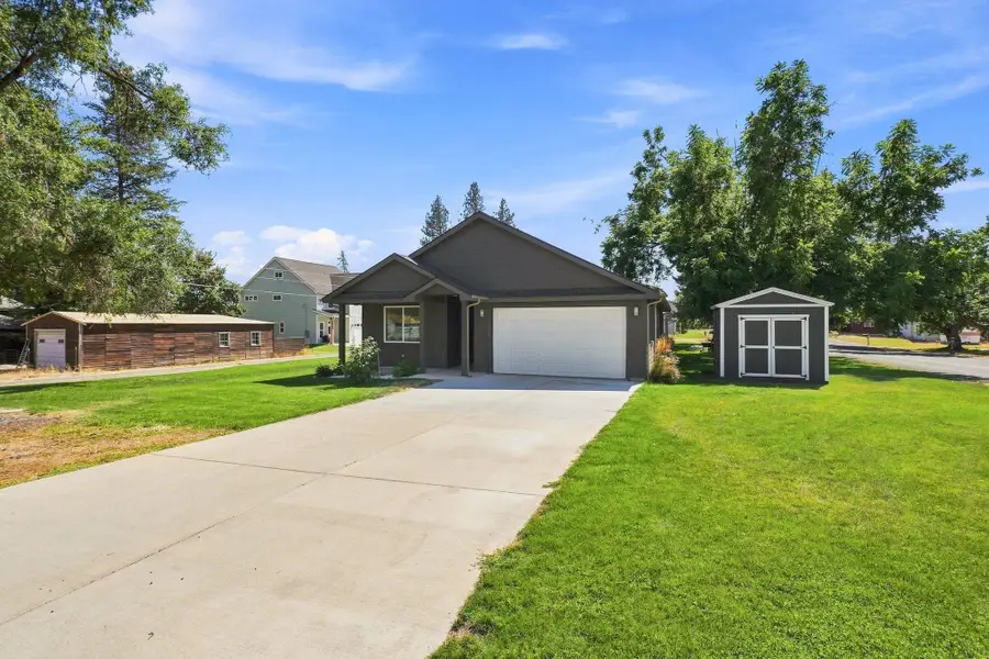 121 W Idaho St, Medical Lake, WA 99022 - #3