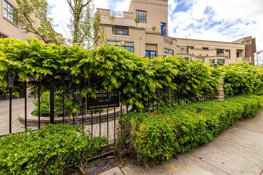 1223 W Riverside Ave #1220 W Sprague Avenue, Spokane, WA 99201 - #3