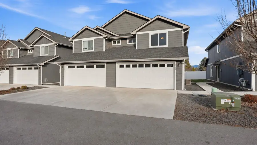 1428 N Michigan Ln, Greenacres, WA 99016 - #3