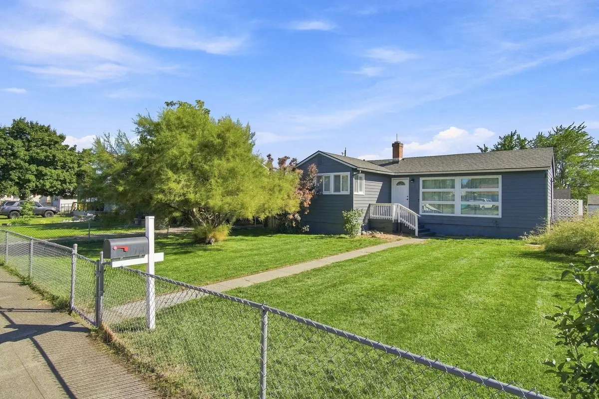 3808 E Cleveland Ave, Spokane, WA 99217 - #1
