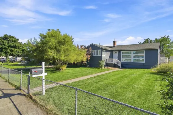 3808 E Cleveland Ave, Spokane, WA 99217
