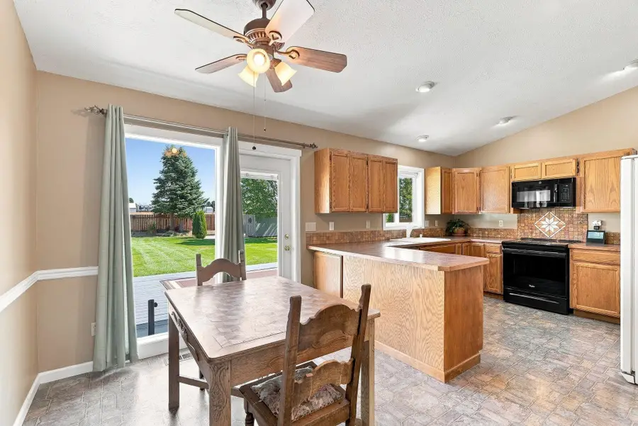 14418 N Chronicle St, Mead, WA 99021 - #3