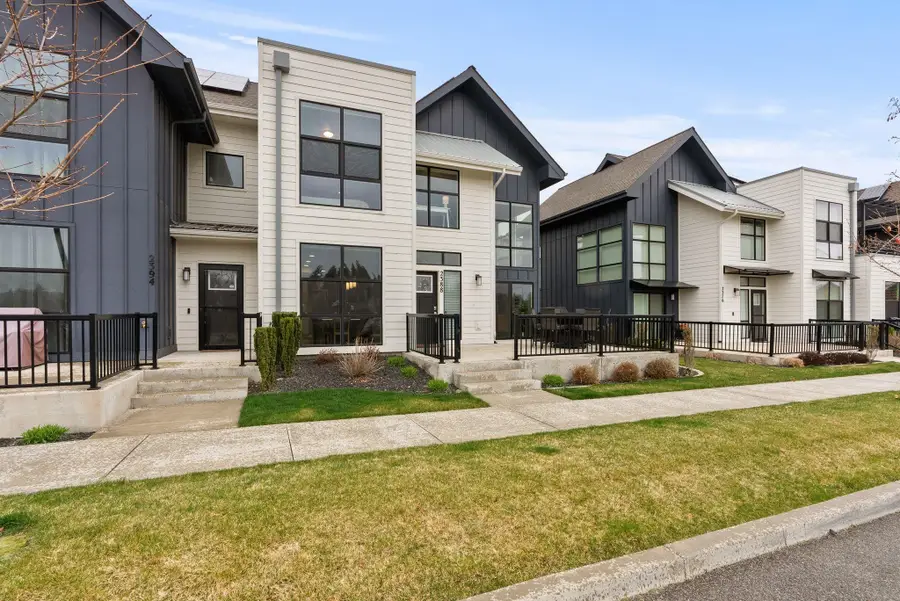 2388 W Centennial Pl, Spokane, WA 99201 - #2