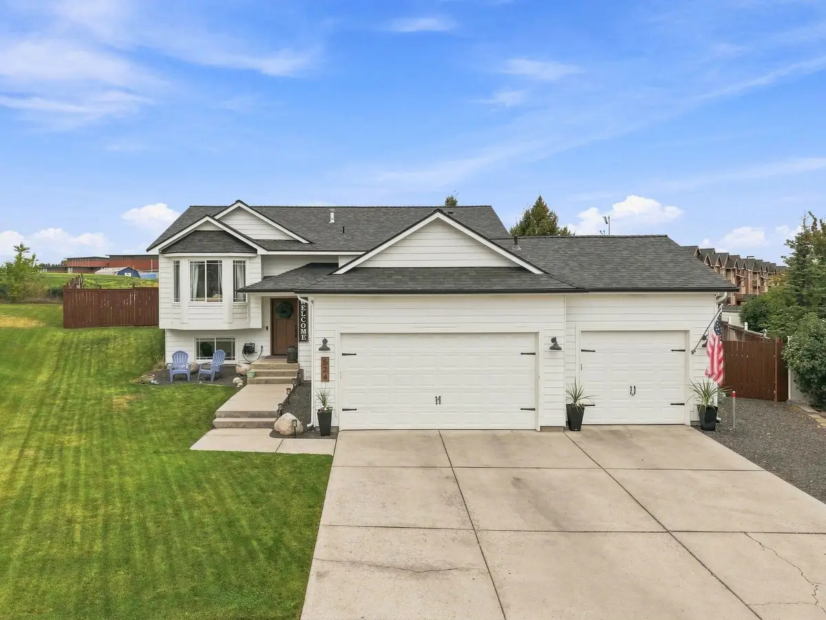 524 S Moore Ln, Spokane Valley, WA 99037 - #1