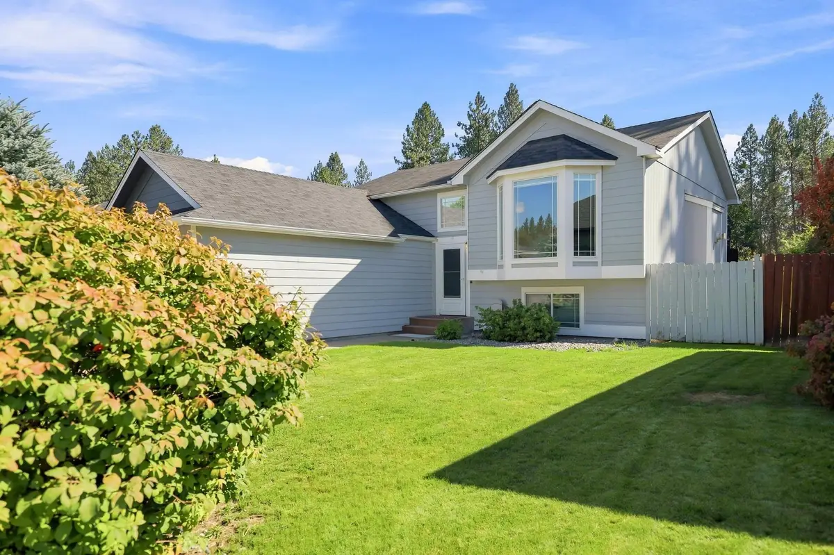 416 E Blackhawk Dr, Spokane, WA 99208 - #1