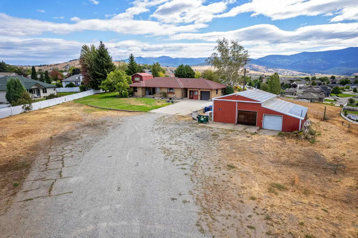 1007 S Barker Rd, Greenacres, WA 99016 - #1