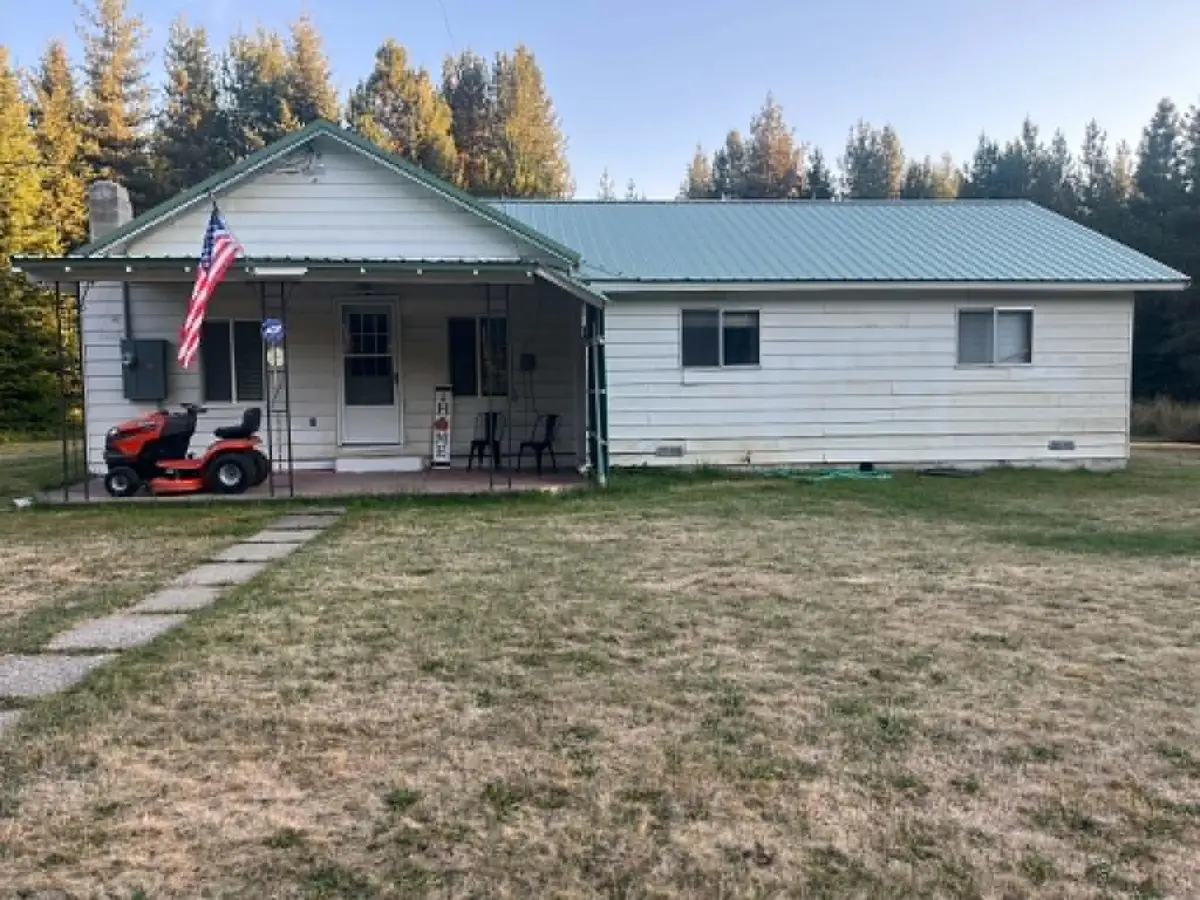 229 W Chippewa Ave, Ione, WA 99139 - #1