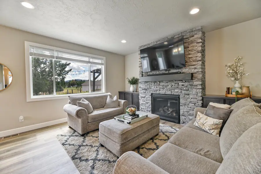 2648 S Fairmont Estates Dr, Greenacres, WA 99016 - #3