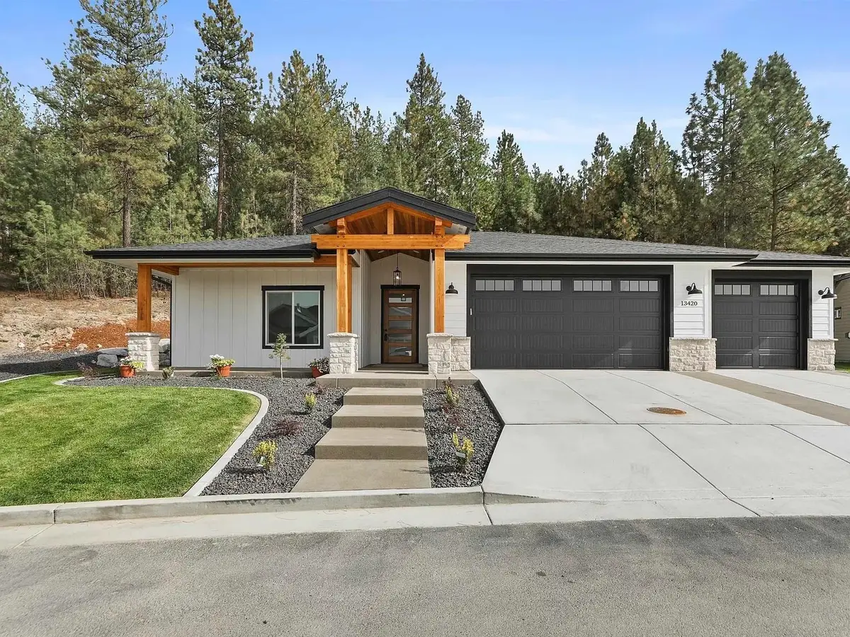 1022 E Wandermere Estates Ln, Spokane, WA 99208 - #1