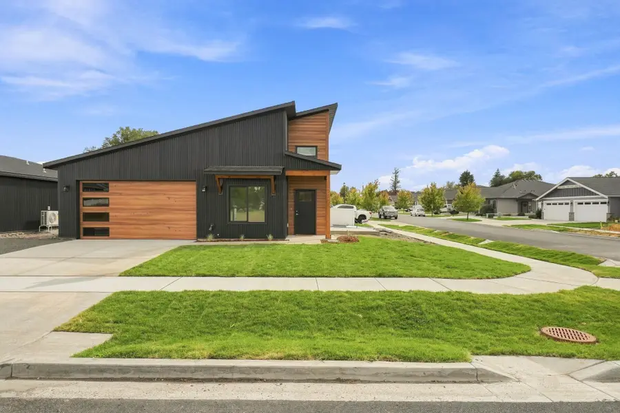 17422 E Maxwell Ave, Greenacres, WA 99016 - #2