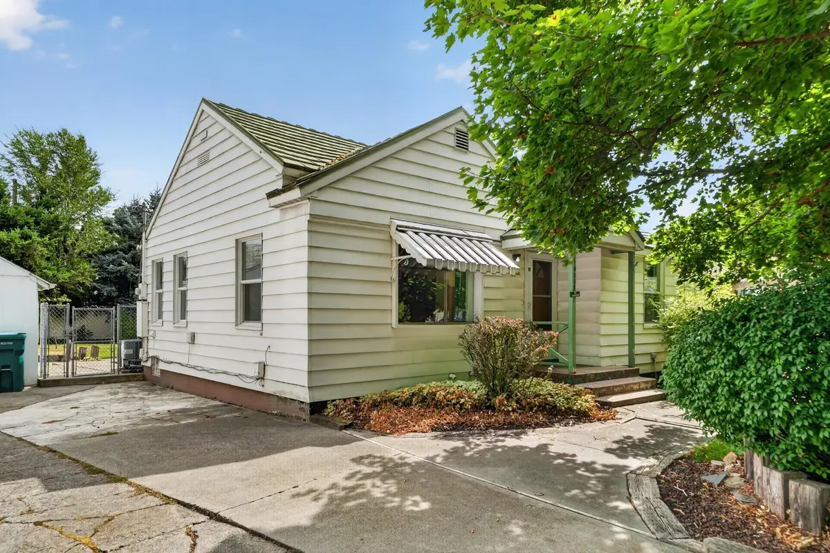 10208 N Andrew St, Spokane, WA 99218 - #1