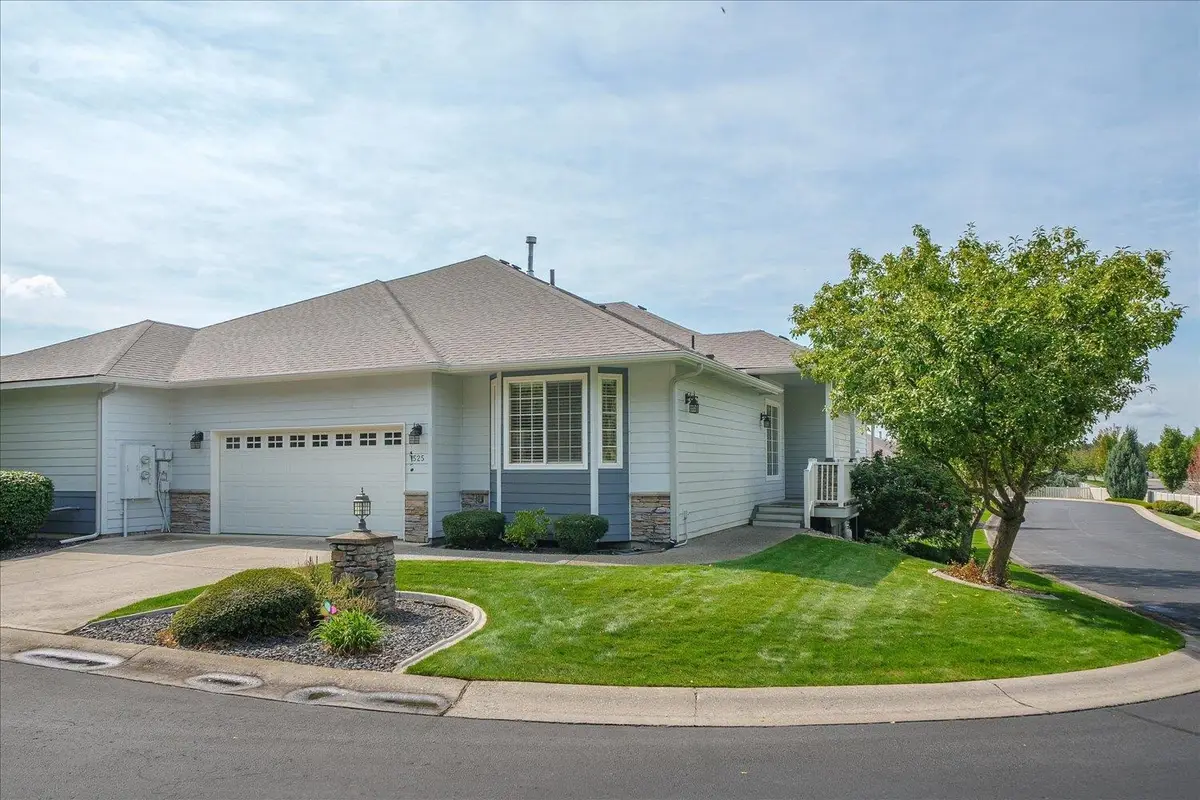 1525 N Lancashire Ln, Liberty Lake, WA 99019 - #1