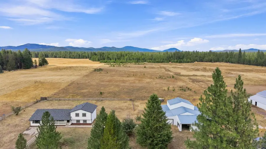 1612 W Mason Rd, Deer Park, WA 99006 - #2