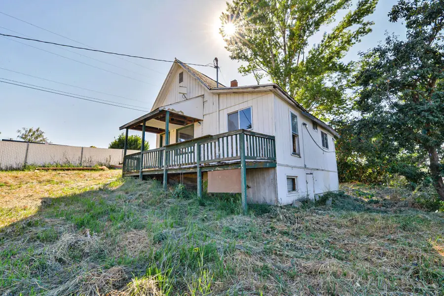 102 W Pearl St, Oakesdale, WA 99158 - #2
