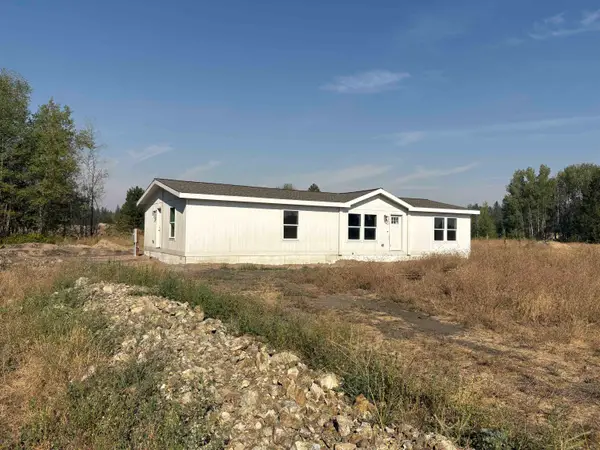 4871 W Enoch Rd, Deer Park, WA 99006